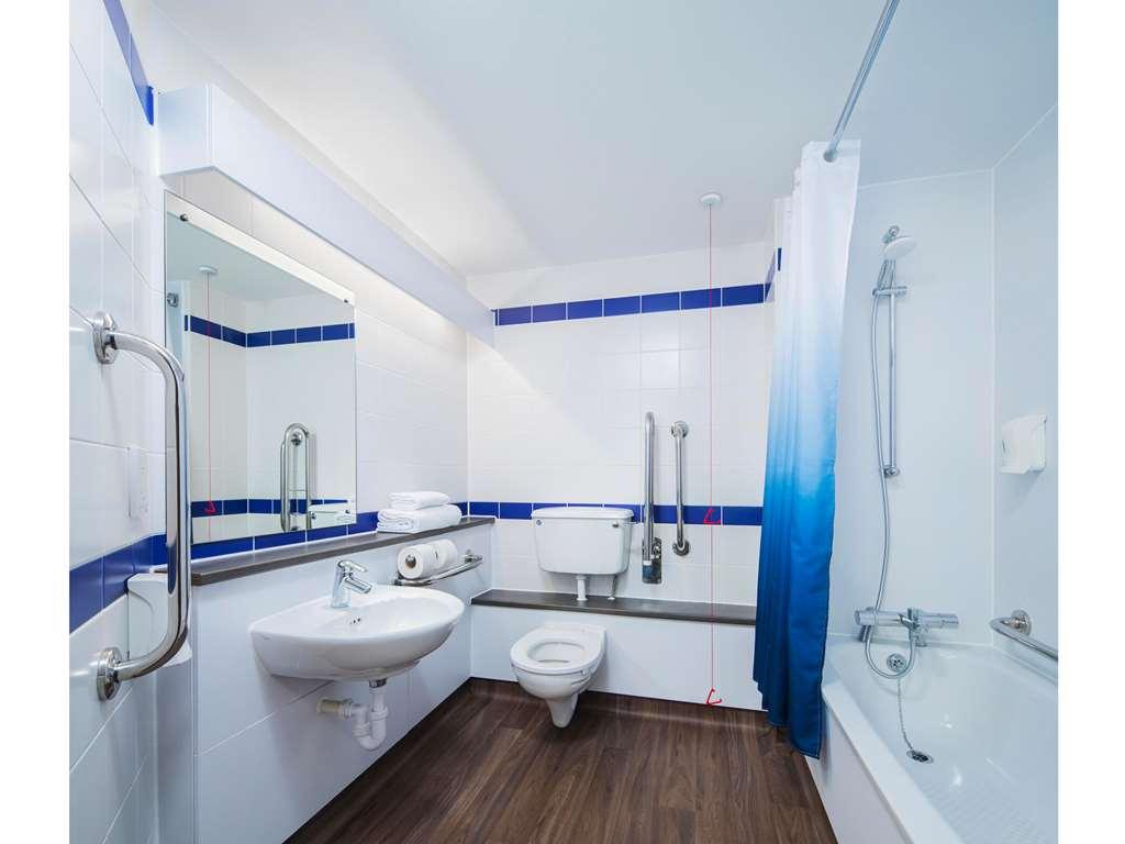 Travelodge Rose Street Edinburgh Room photo