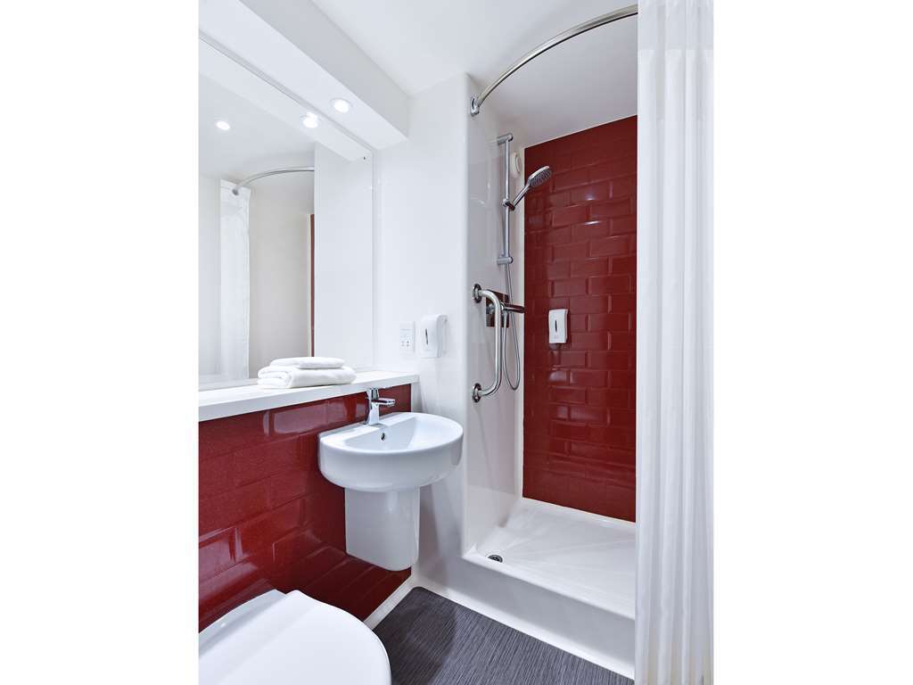 Travelodge Rose Street Edinburgh Room photo